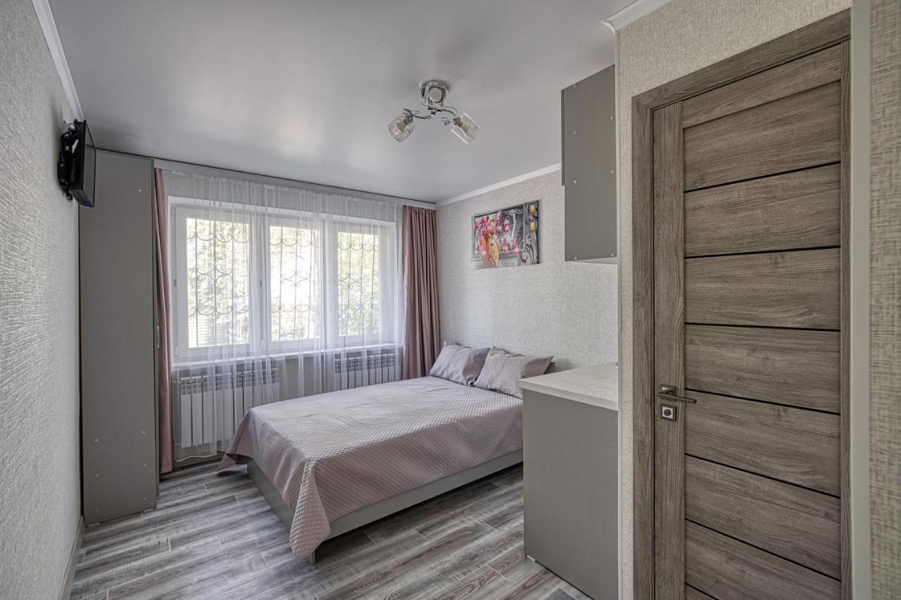 Апарт 33 Aparthotel Алма Ата Екстериор снимка